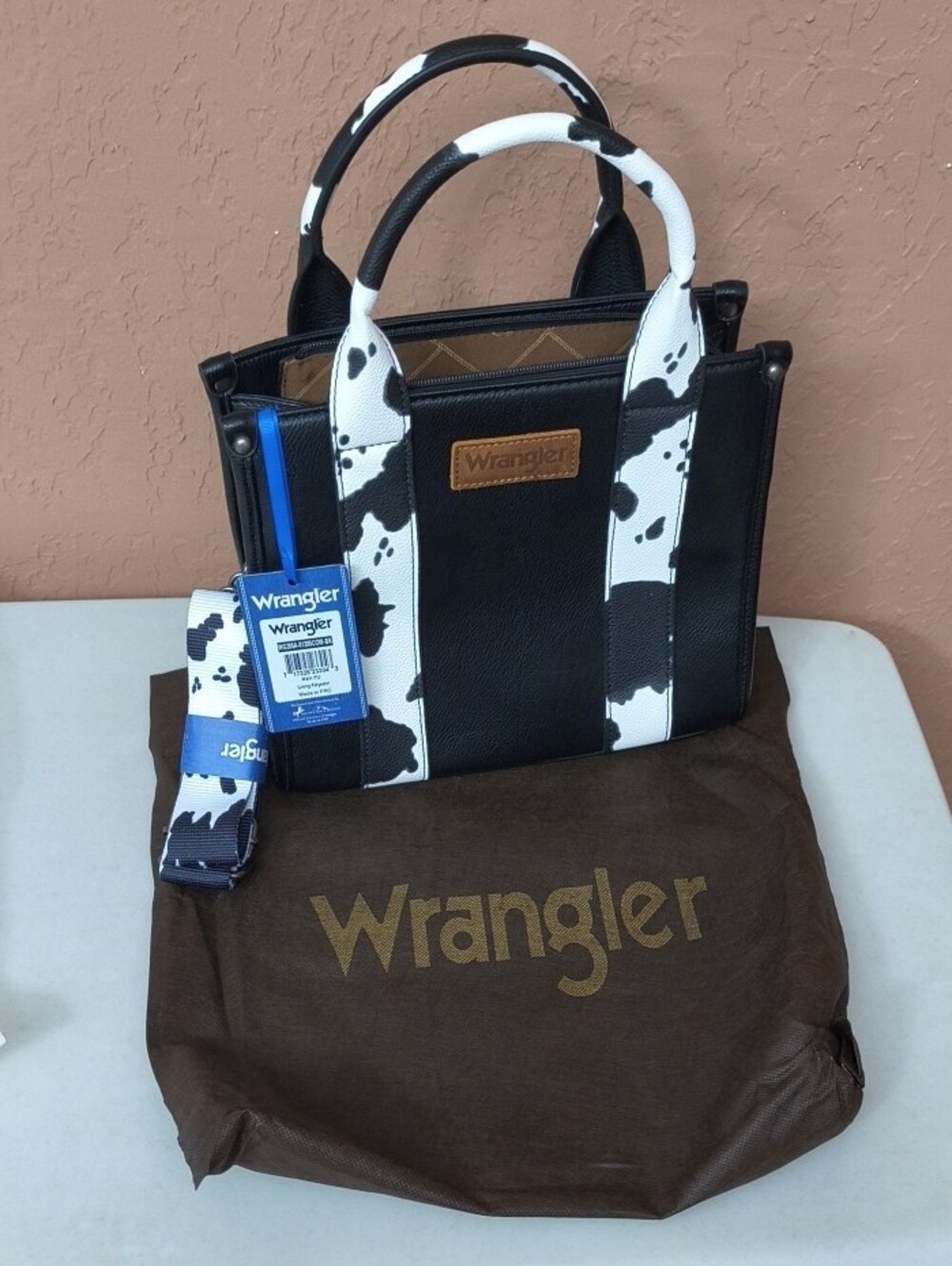 NWT Wrangler Western Black Tote with White Cow-Print Handles & Crossbody Strap - Picture 10 of 10